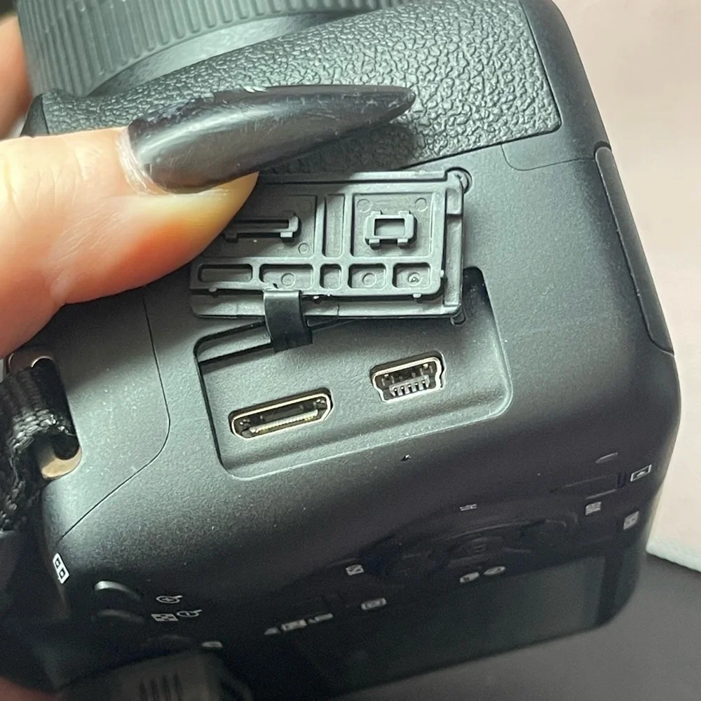 Canon EOS 4000D Black with Lens Kit